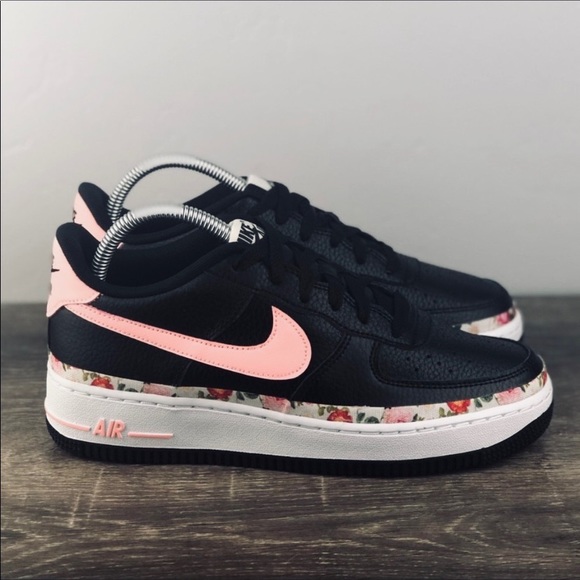 Nike Shoes - NEW Air Force 1 Vintage